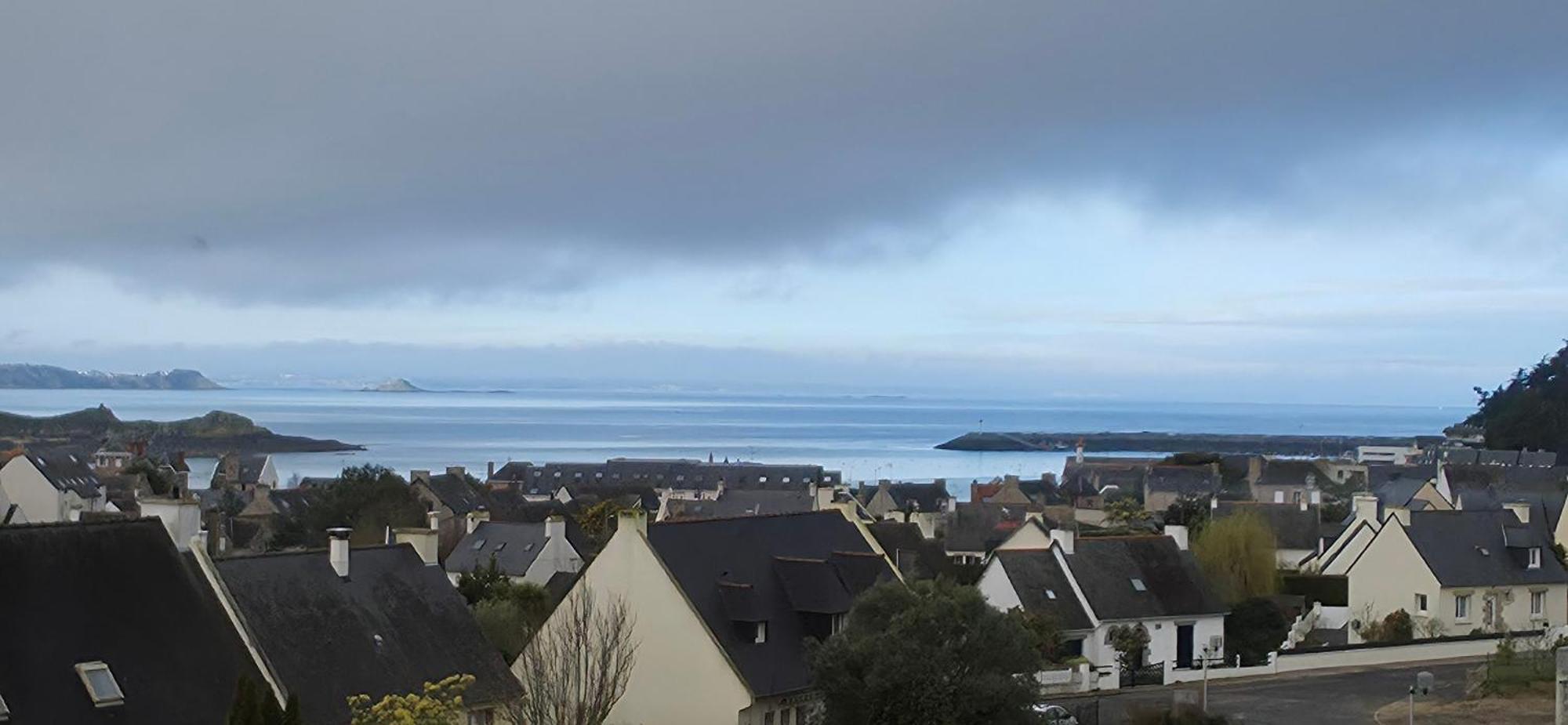Appartement Bretagne Vue Mer Exceptionnelle Sur Les Hauts D'Erquy Au Calme ! Et Au Pied Du Gr34 Exterior photo